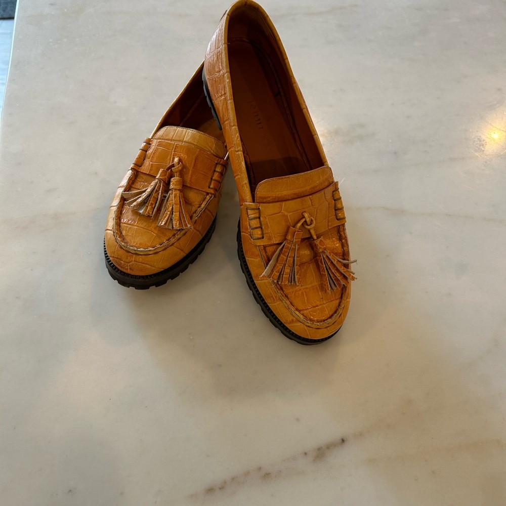 Jenni Kayne mustard leather loafers with chunky heal.  Size 37.5.  Slightly worn
